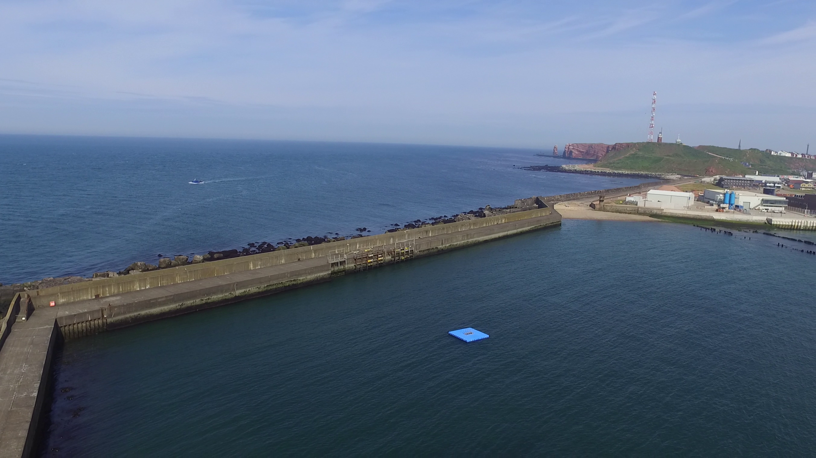 Teile der Testinfrastruktur des Fraunhofer IFAM auf Helgoland. 